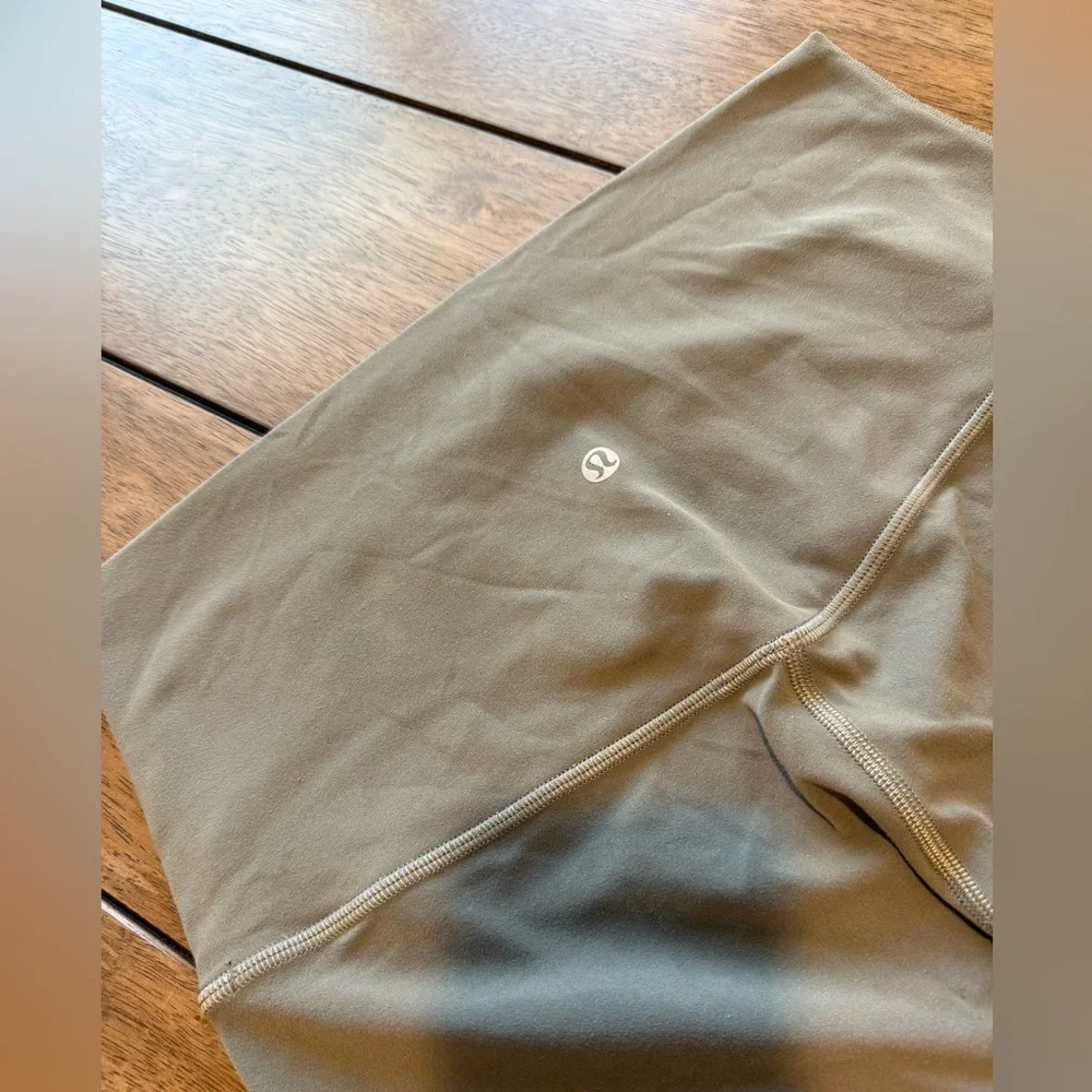Lululemon Align Shorts SHR - Picture 3 of 5
